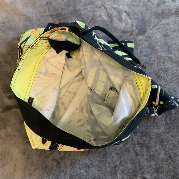 Oakley Board Shorts - Picture 3 of 3